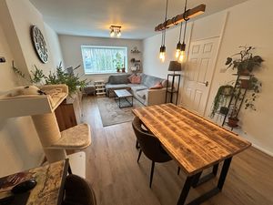 Photo 6- click for photo gallery